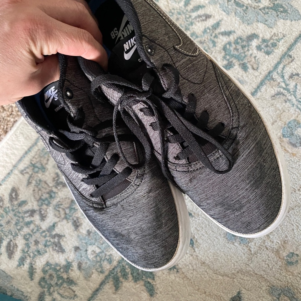 Size 9 - Nike SB gray shoes